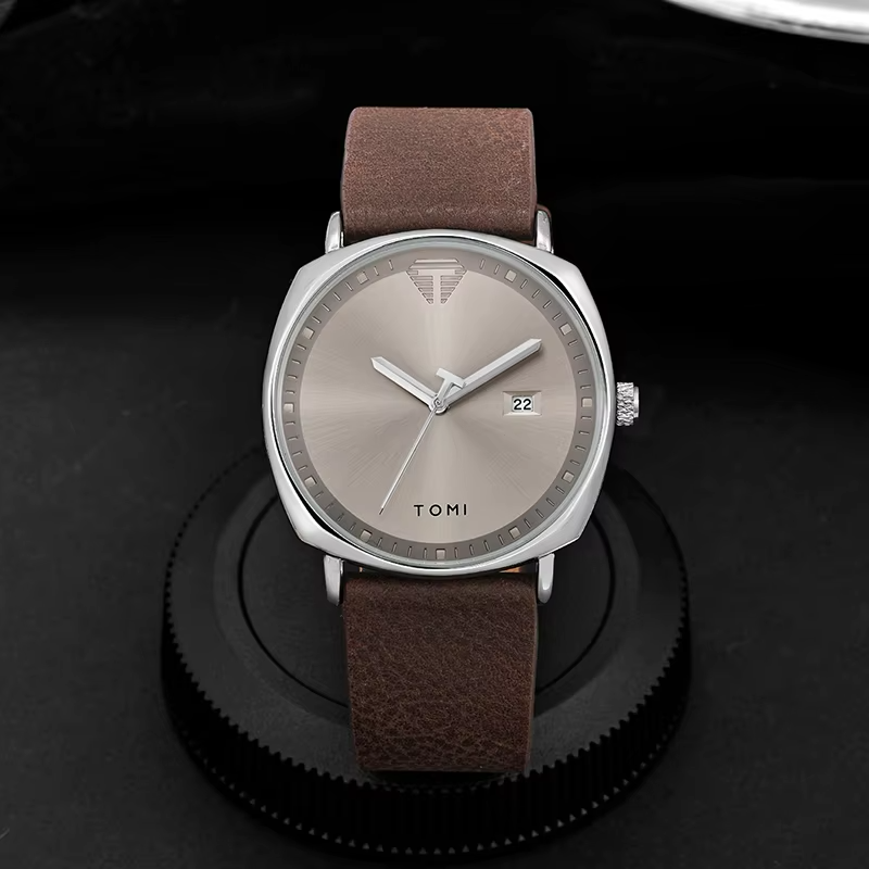 ⌚✨ Timeless Style That Never Goes Out of Fashion! 🖤